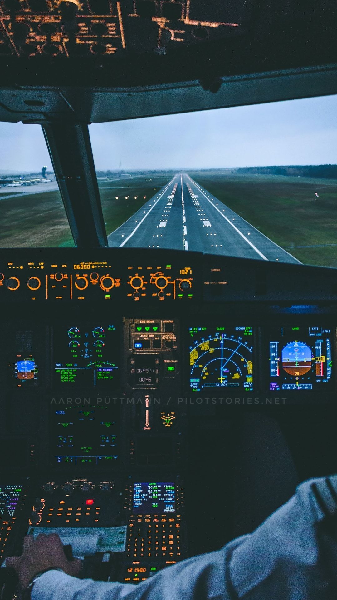 Boeing Cockpit iPhone Wallpaper Airplane Aztec