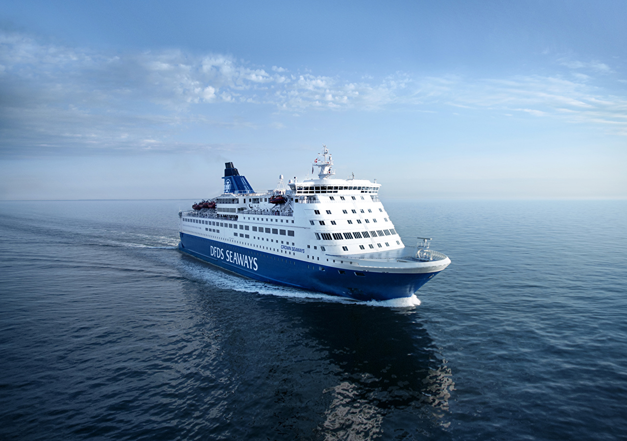 Image Cruise Ferry Crown Seaways Sea Sky Ship