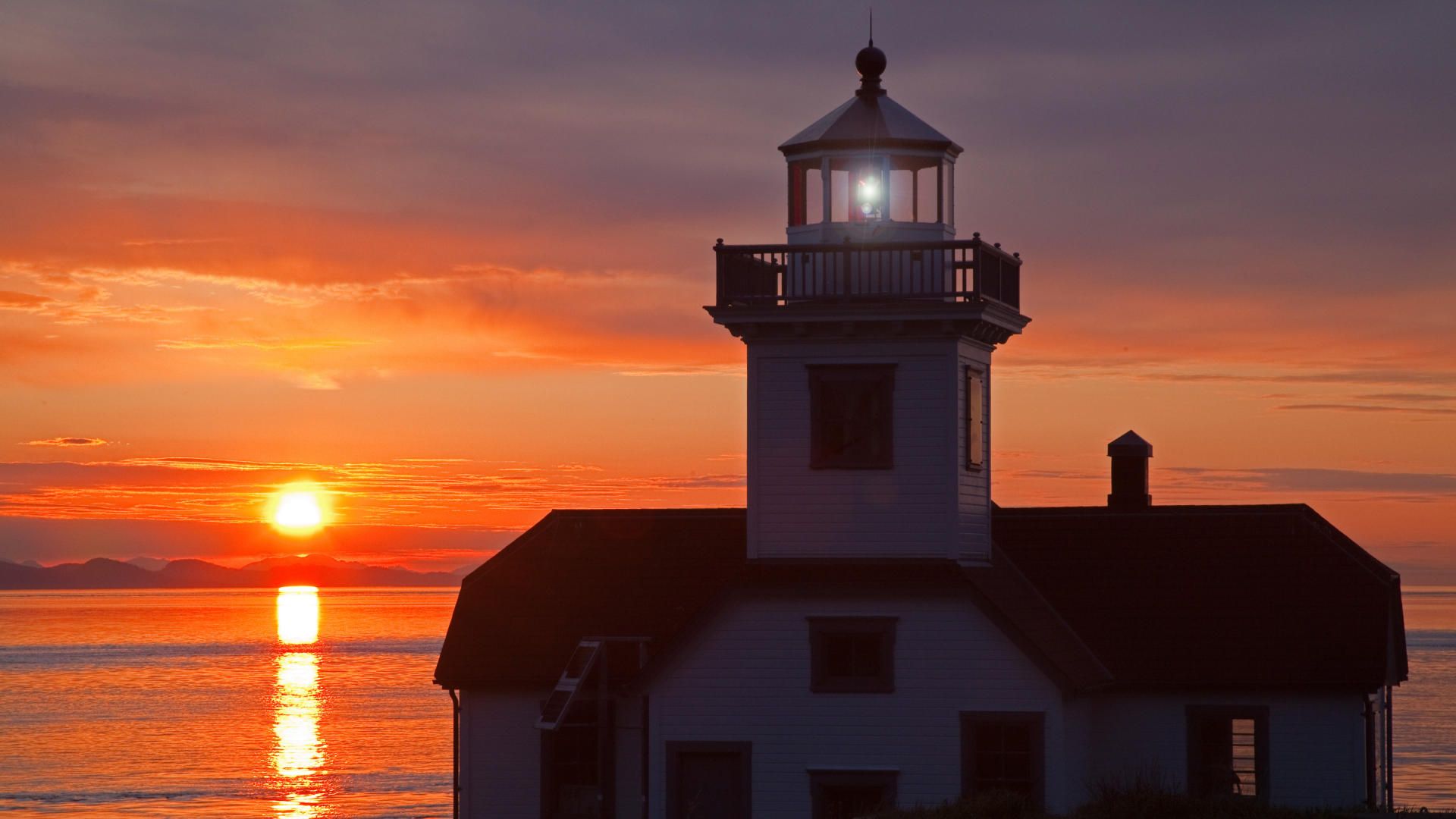 Lighthouse At Sunset Patos Island San Juan Islands Washington