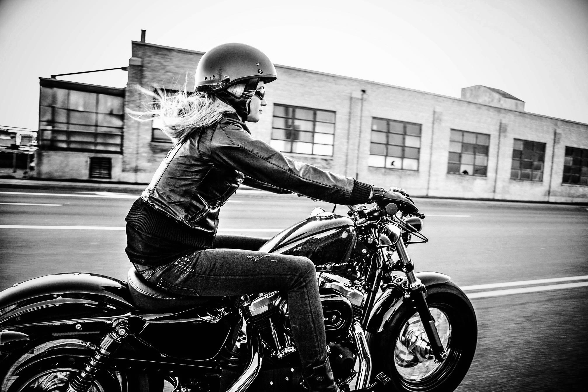 City Biker Girl Motorbike Harley Davidson hd wallpaper 1855983