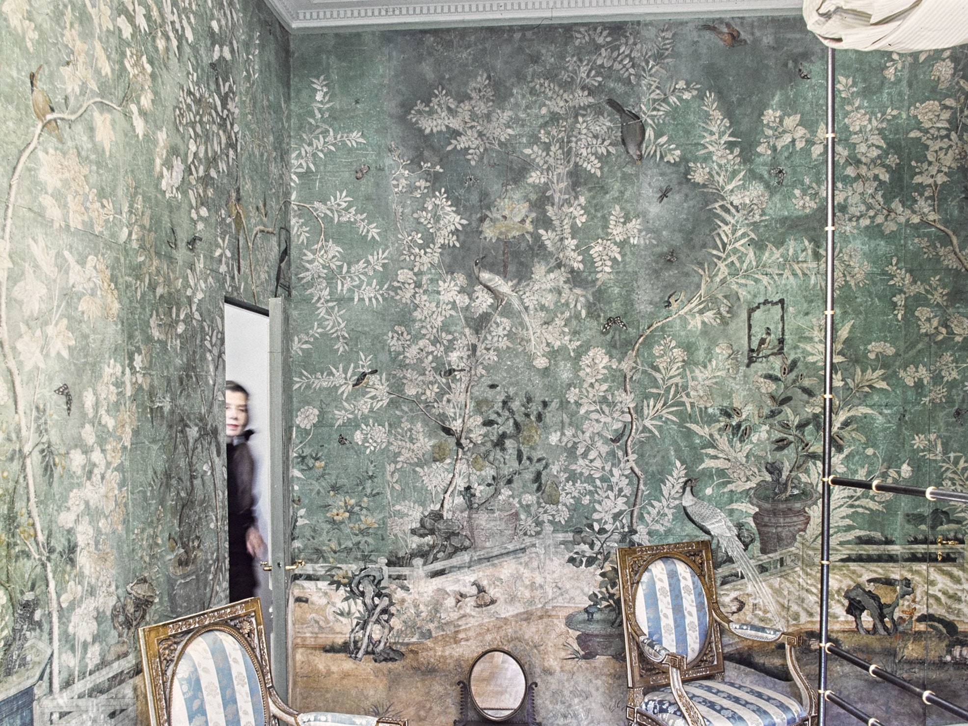 Where To Buy Wallpaper Experts Explain How Execute The