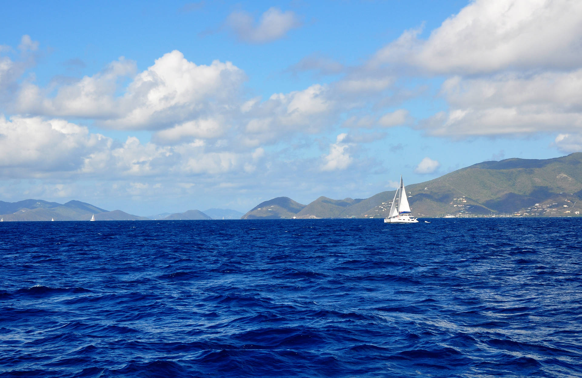 Sailing Wallpaper