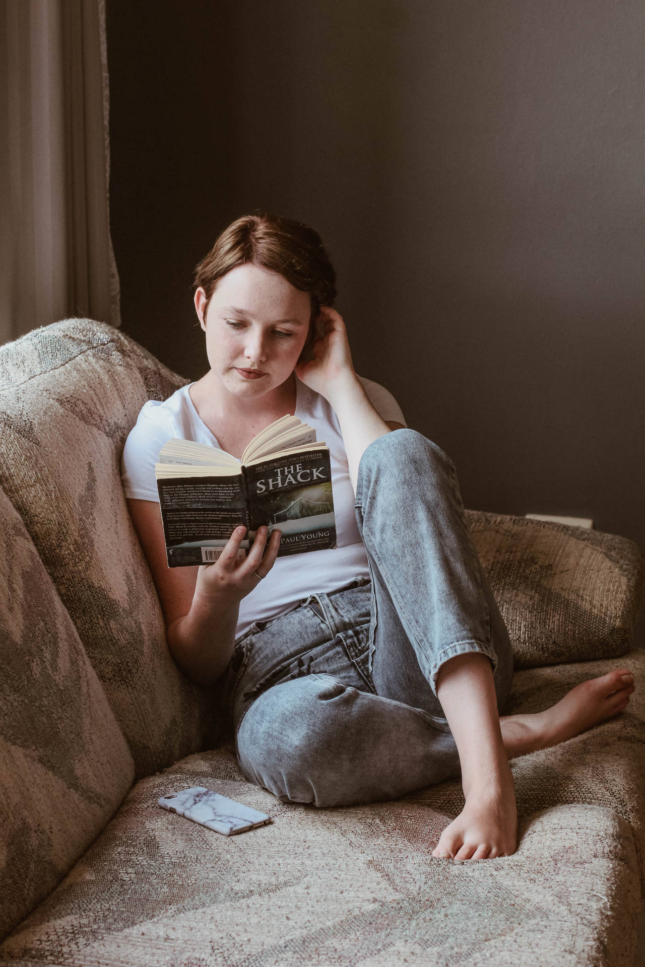 Reading Book Wallpaper