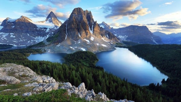 Ultra Hd 16k Wallpapers Mountains and lakes wallpaper 600x338