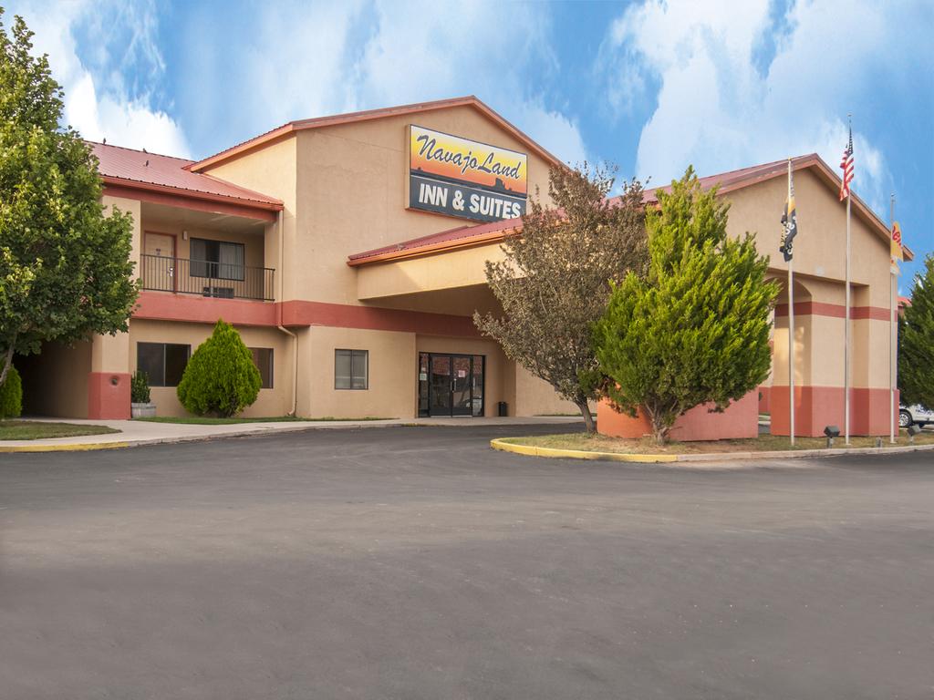 Navajoland Inn And Suites St Michaels With Photos Res
