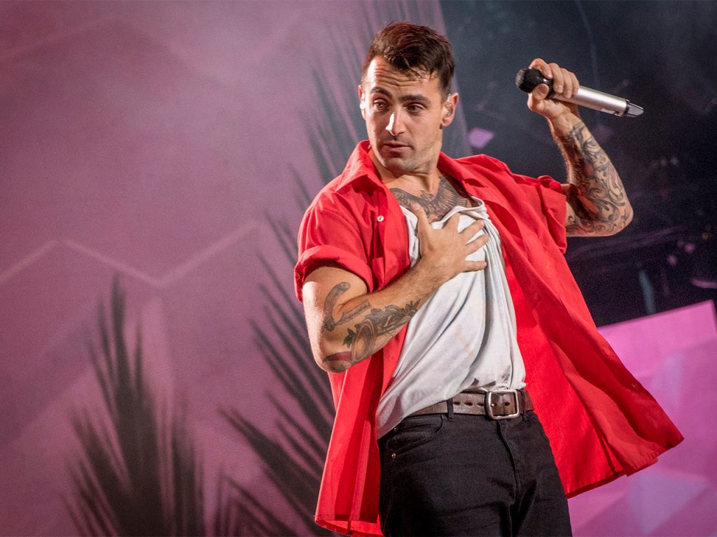 Free download Jacob Hoggard Makes Vulgar Remarks at Hedleys Latest Show