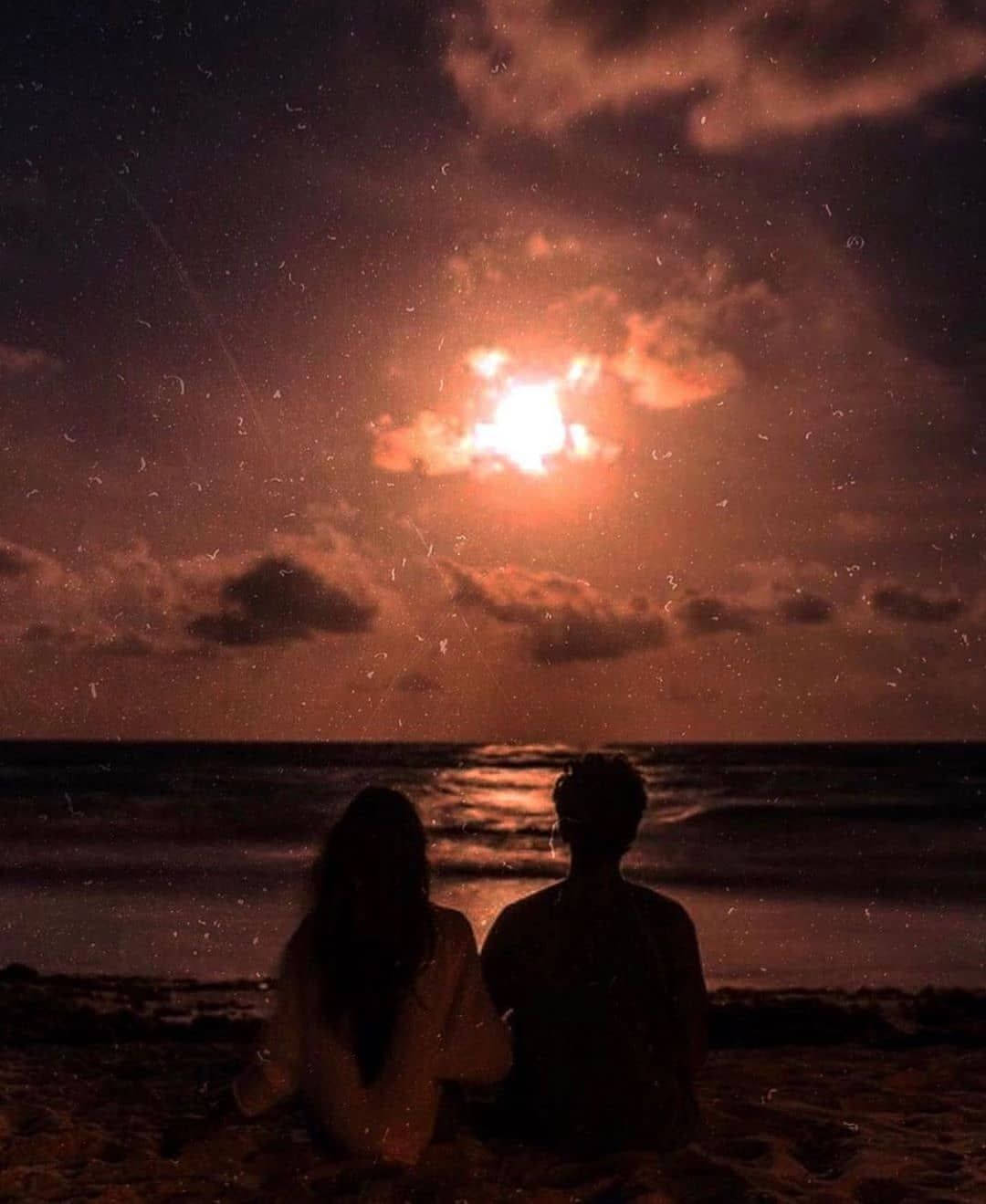 Sunset Couple Beach Wallpaper