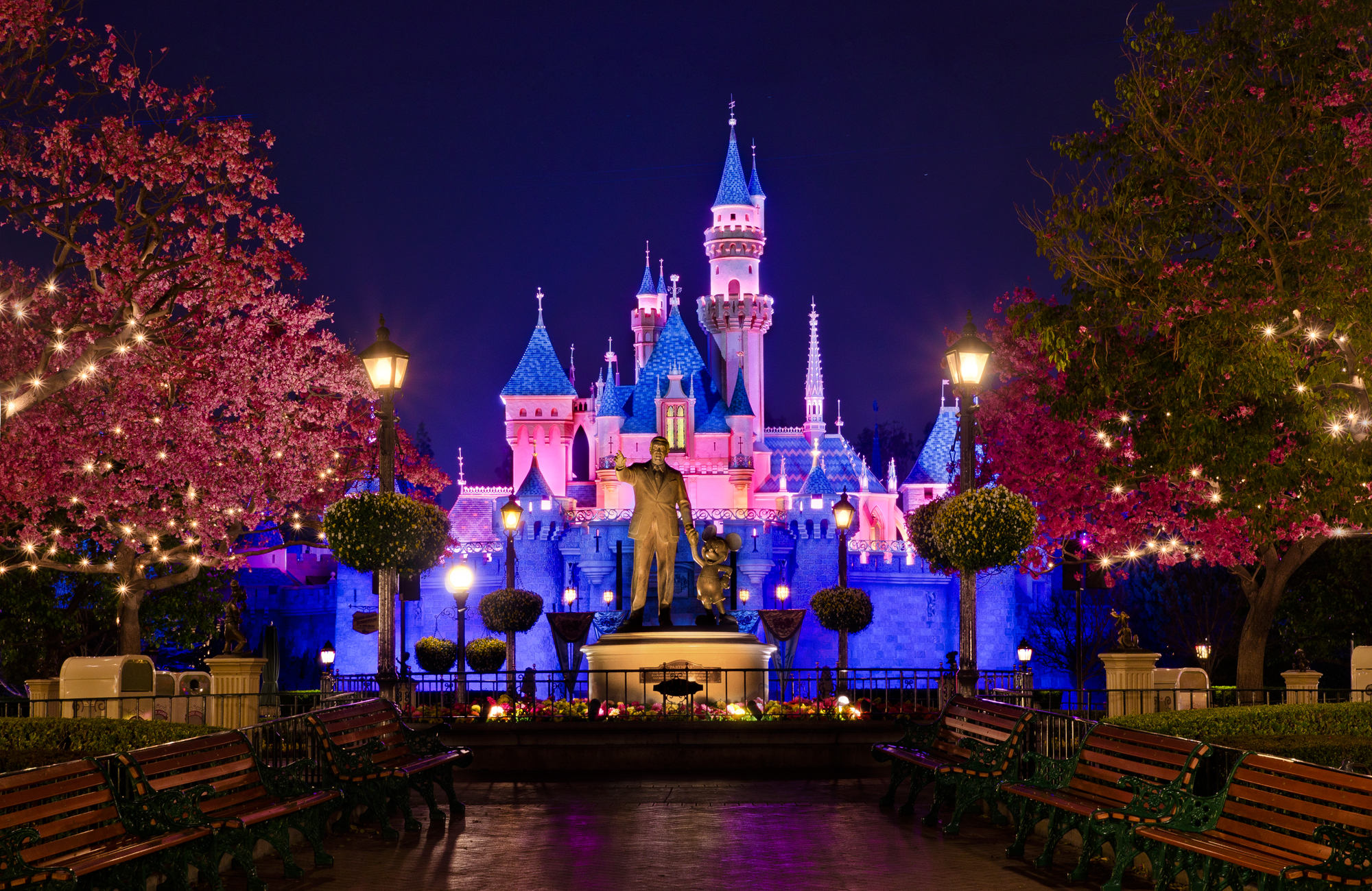 Disneyland California United States Vistanature