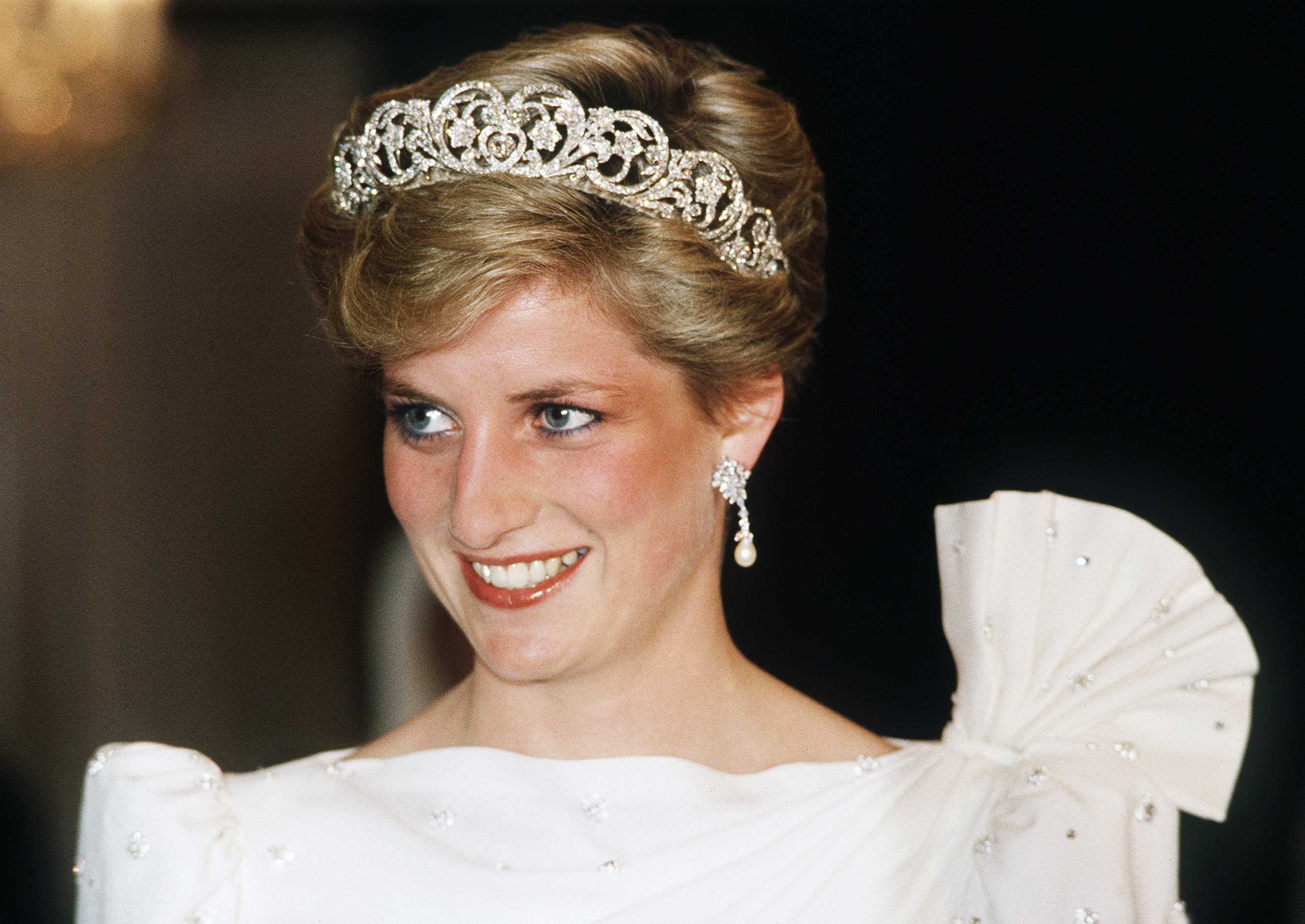 All The Tiaras Meghan Markle Could Wear To Her Royal Wedding Time