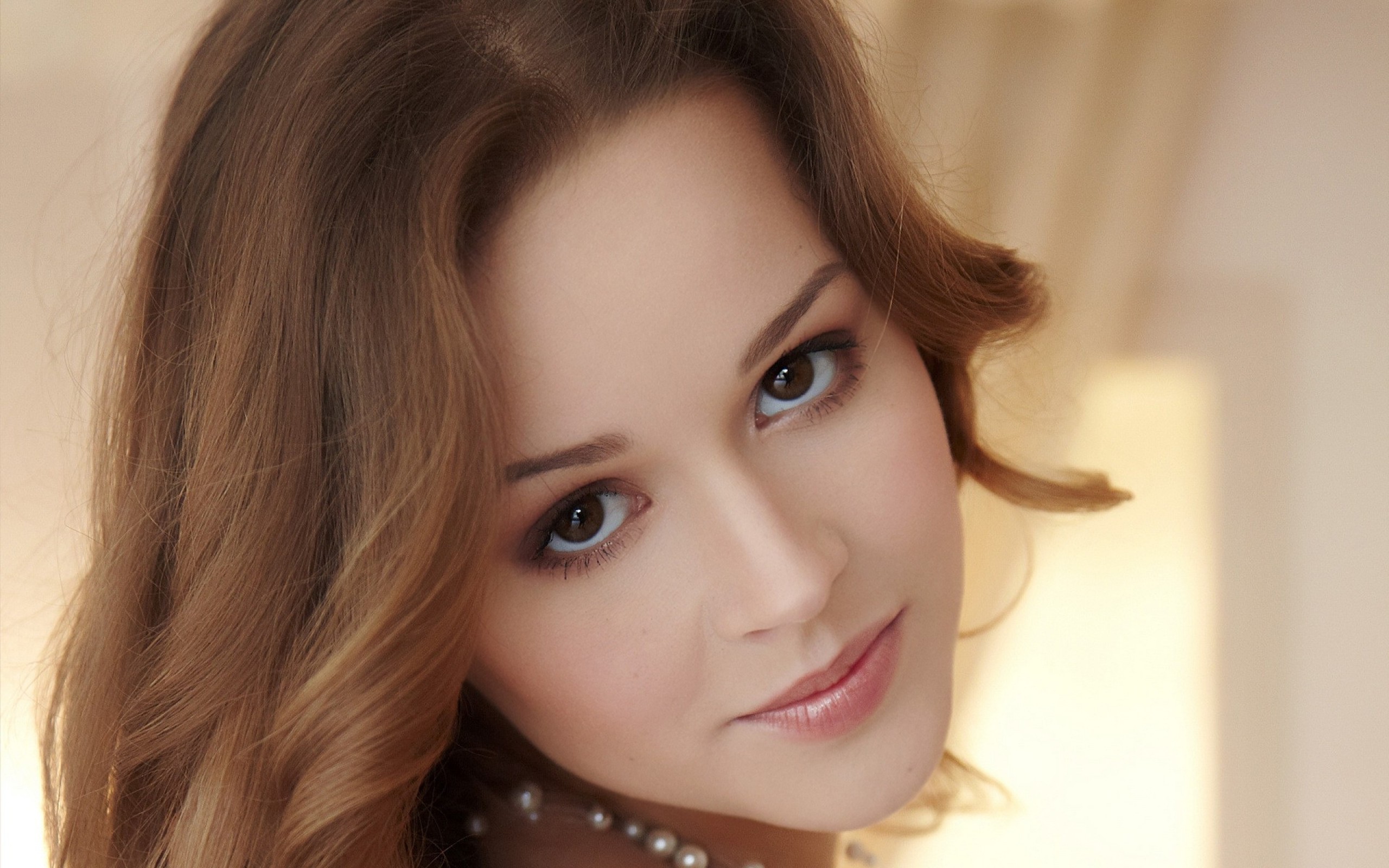 Brunette Brown Eyes HD Girls 4k Wallpaper Image