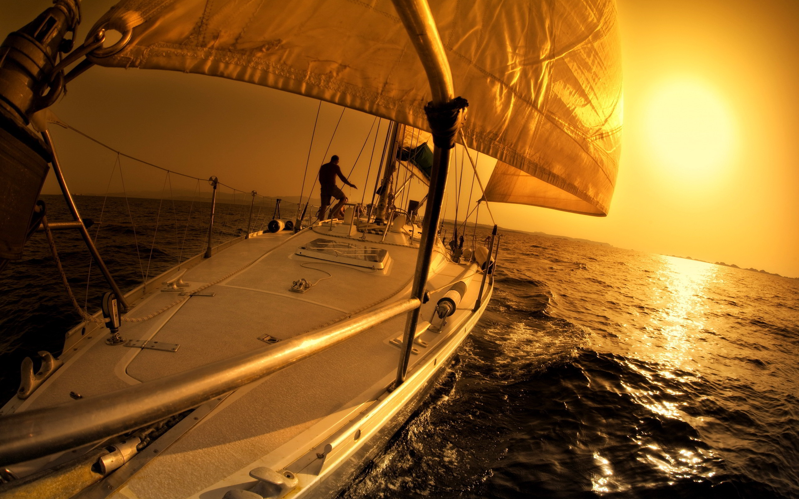 HD Sailing Wallpaper