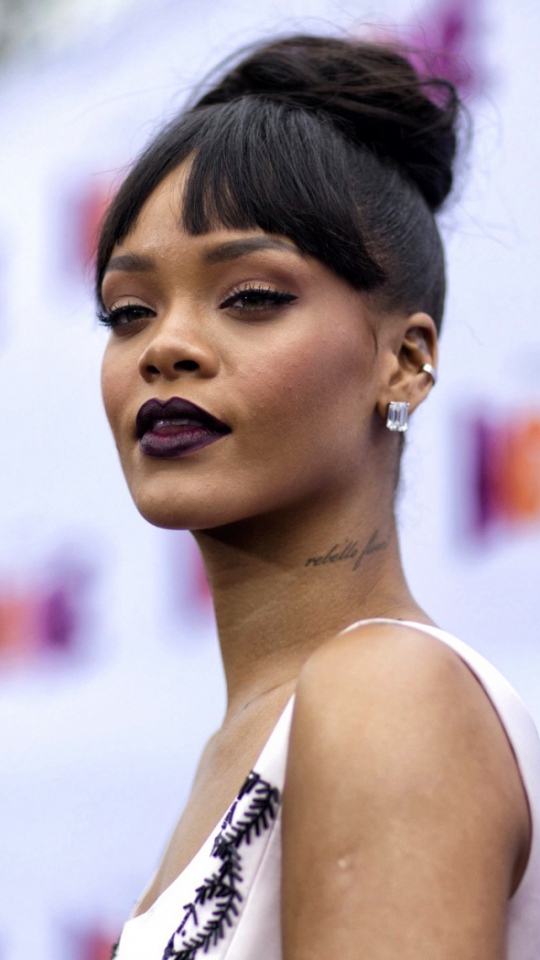 Wallpaper Rihanna Singer Android Htc Sensation