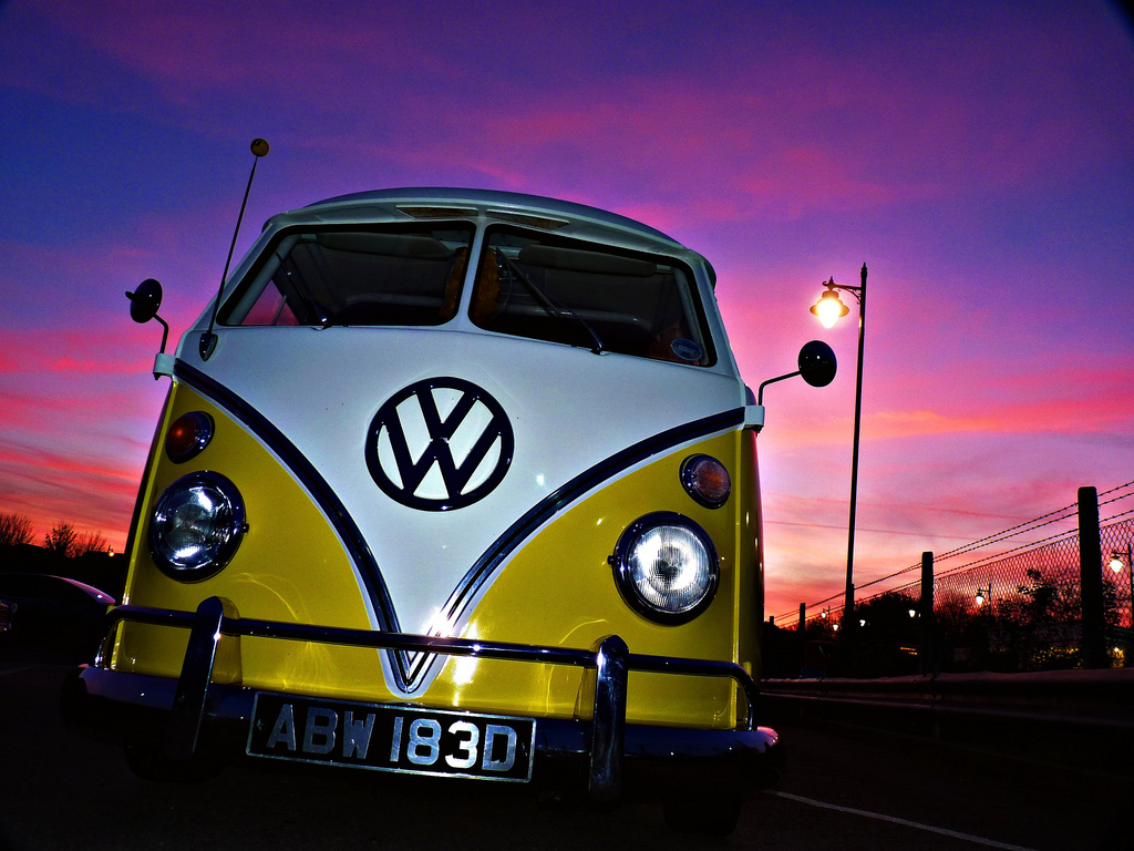 Volkswagen Bus Modification Wallpaper