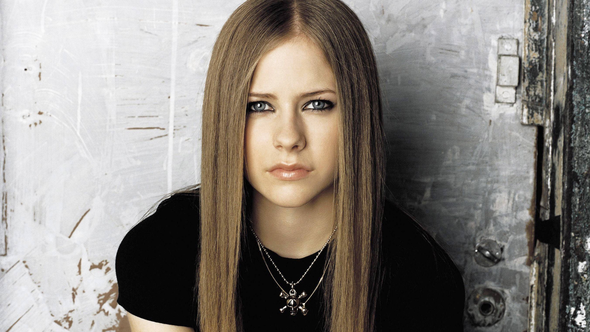 Beauty Avril Lavigne HD Wallpaper Desktop Wide