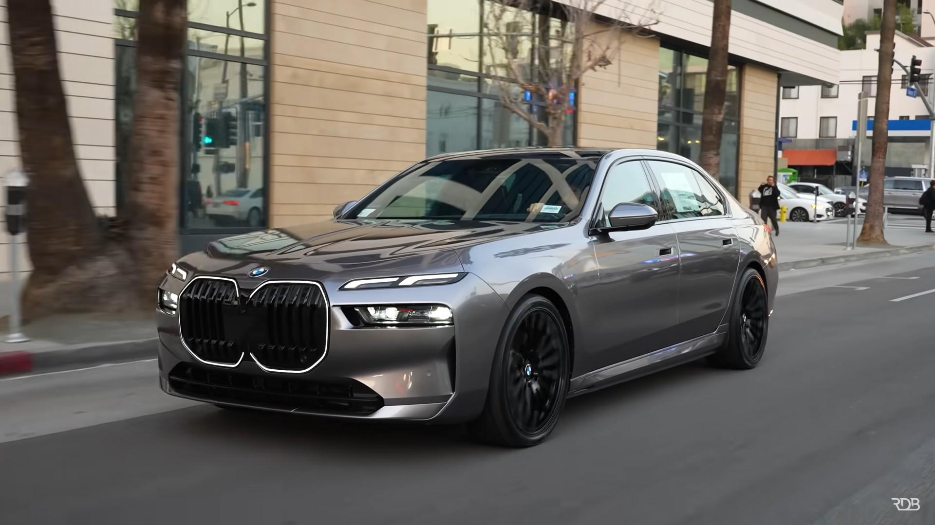 Bmw I7 Ev Limo And X7 Crossover Attempt A Custom Revolution