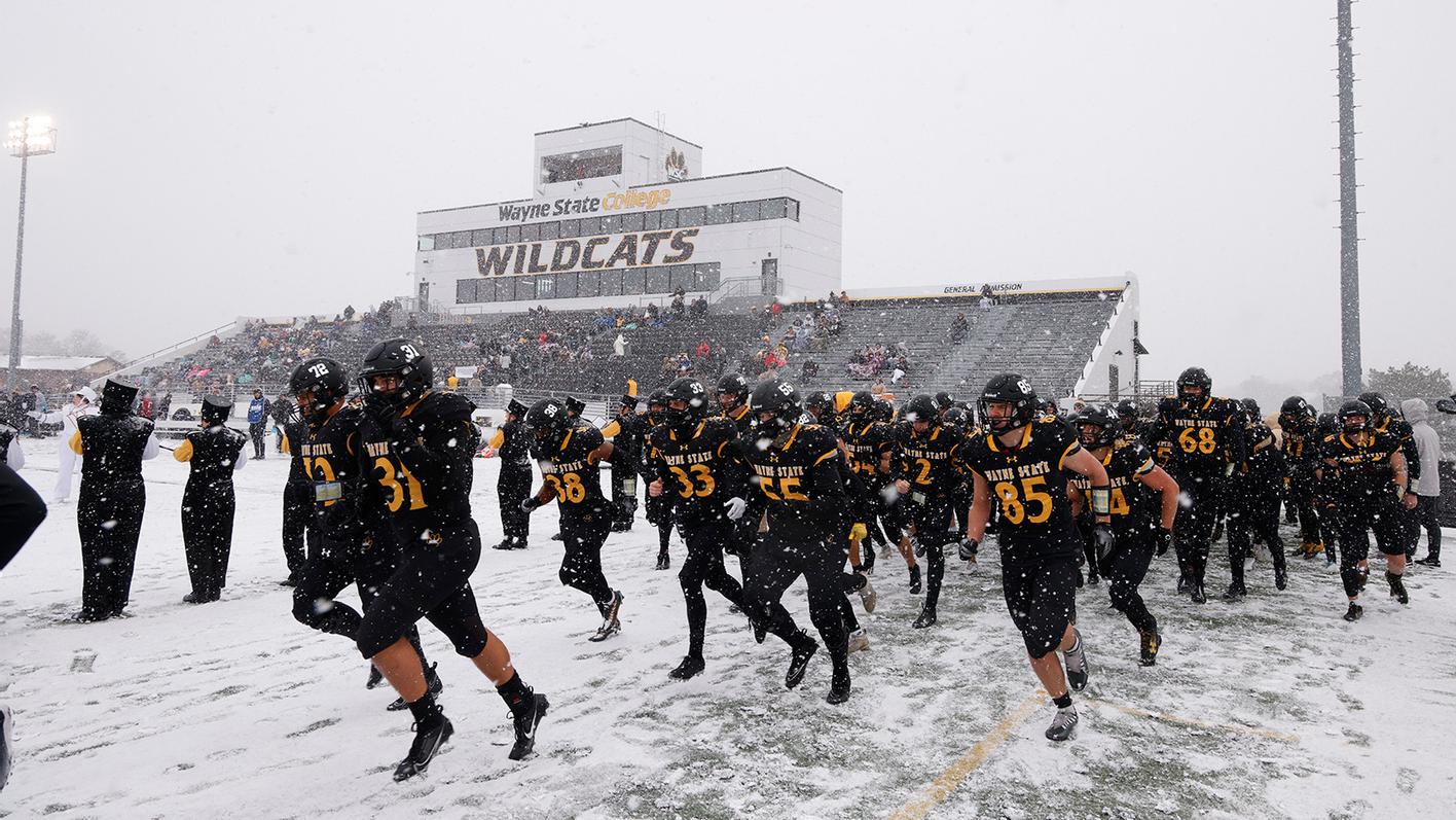 Wayne State Football Returns To Nsic Road Competition For Final Regular Wallpaper