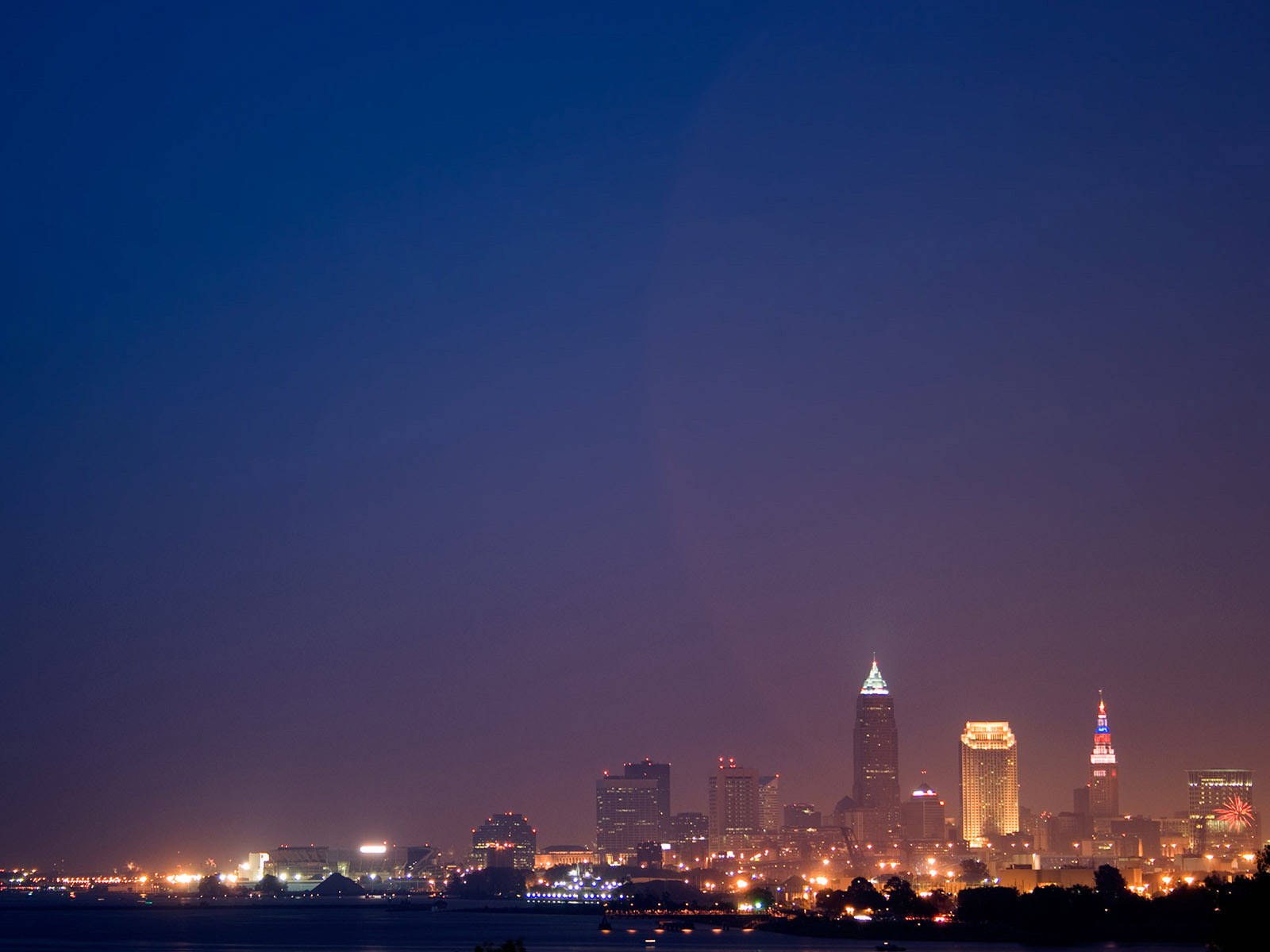 Edgewater Park At Night In Cleveland Ohio City Wallpaper