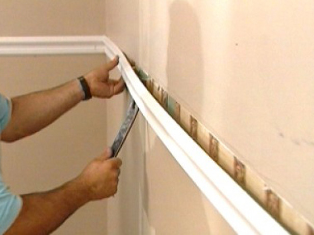 How To Install Custom Wainscoting In A Dining Room Tos Diy