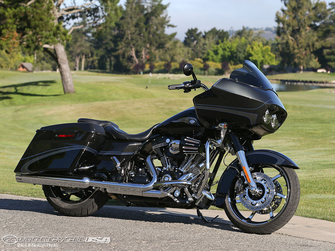 Harley Davidson Cvo Road Glide Custom Picture Of