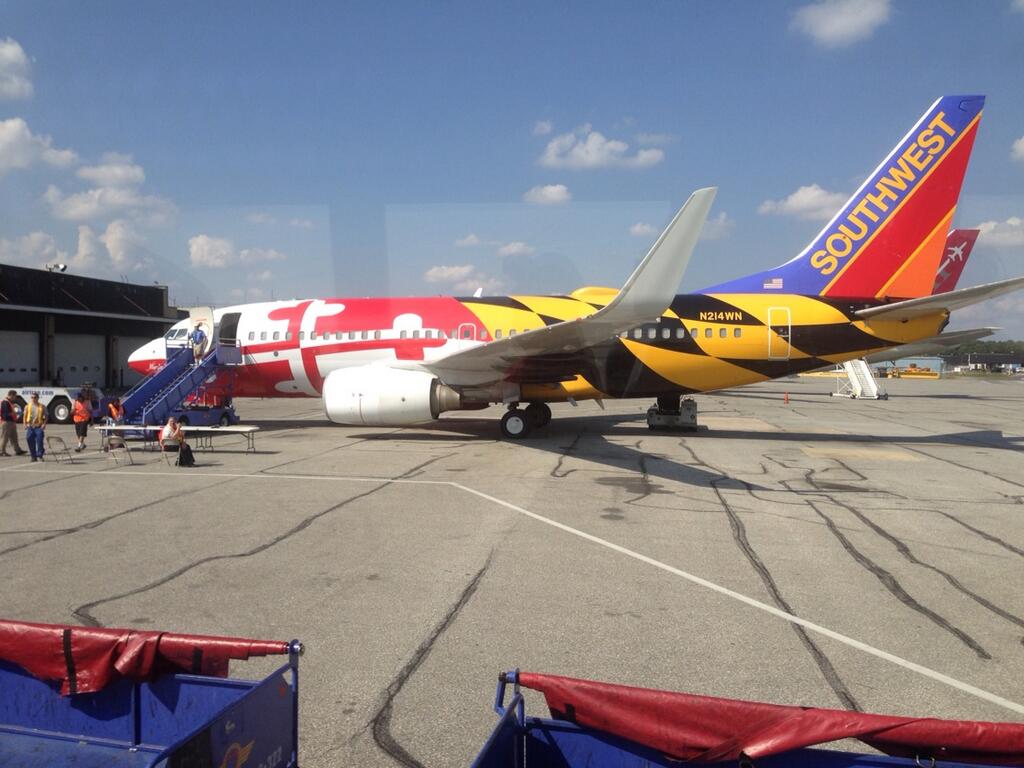 Photo Maryland Terrapins show off airplane swagger