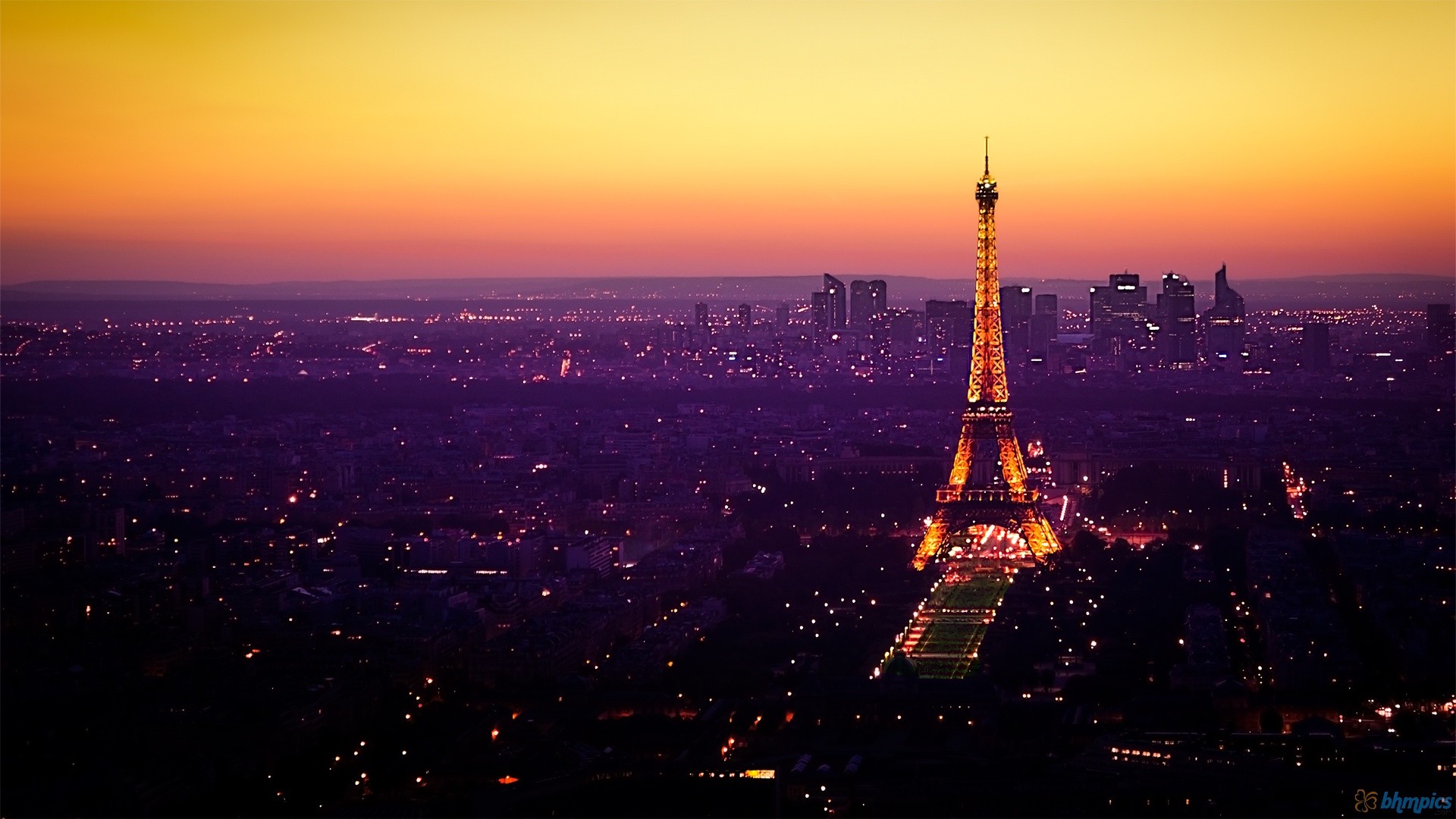 Paris Eiffel Tower Night HD Wallpaper Of Nature