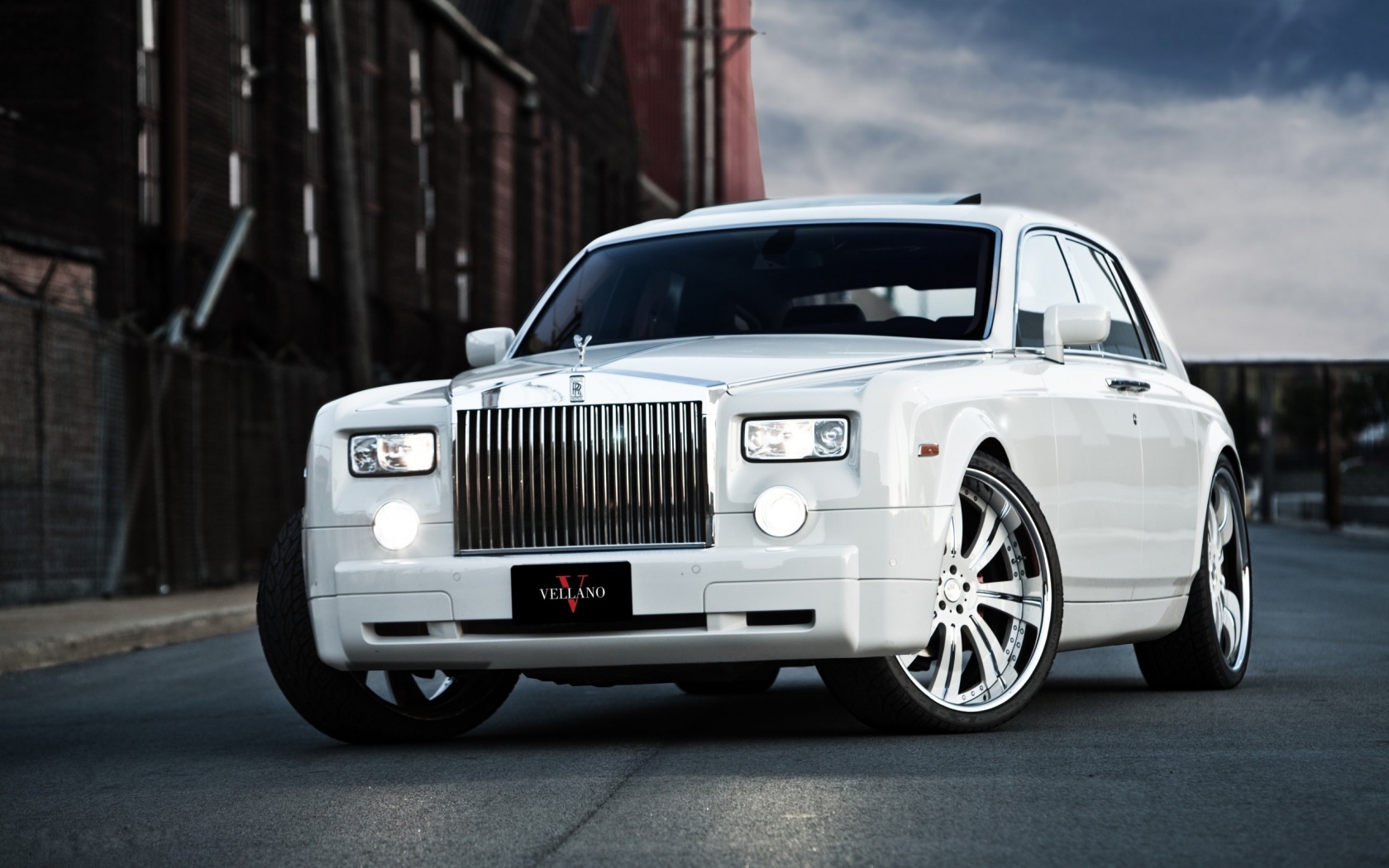 Rolls Royce Phantom White Wallpaper