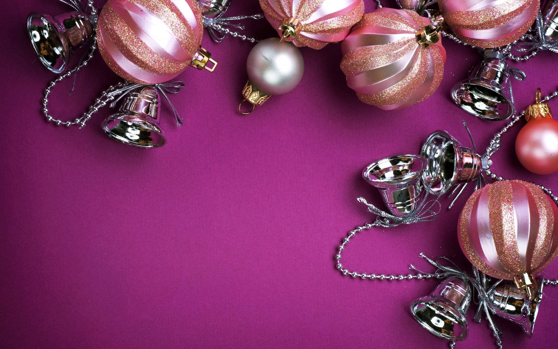 Christmas Balls Wallpaper