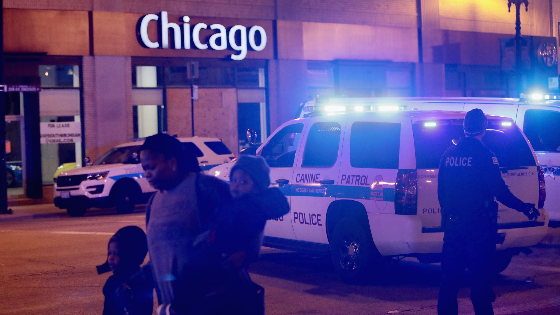 Dead In Shooting At Chicago S Mercy Hospital Axios