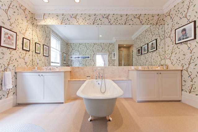 Floral Wallpaper Bathroom Ideas Tiles Furniture Accessories