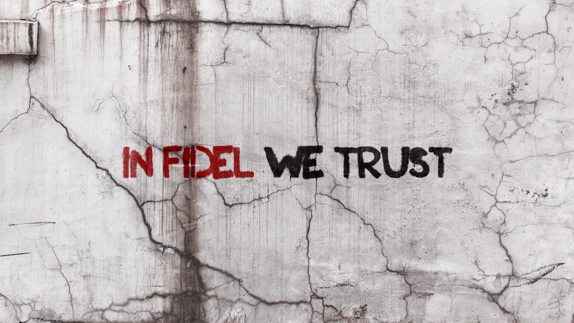 Fidel Castro In God We Trust Plaster Wallpaper