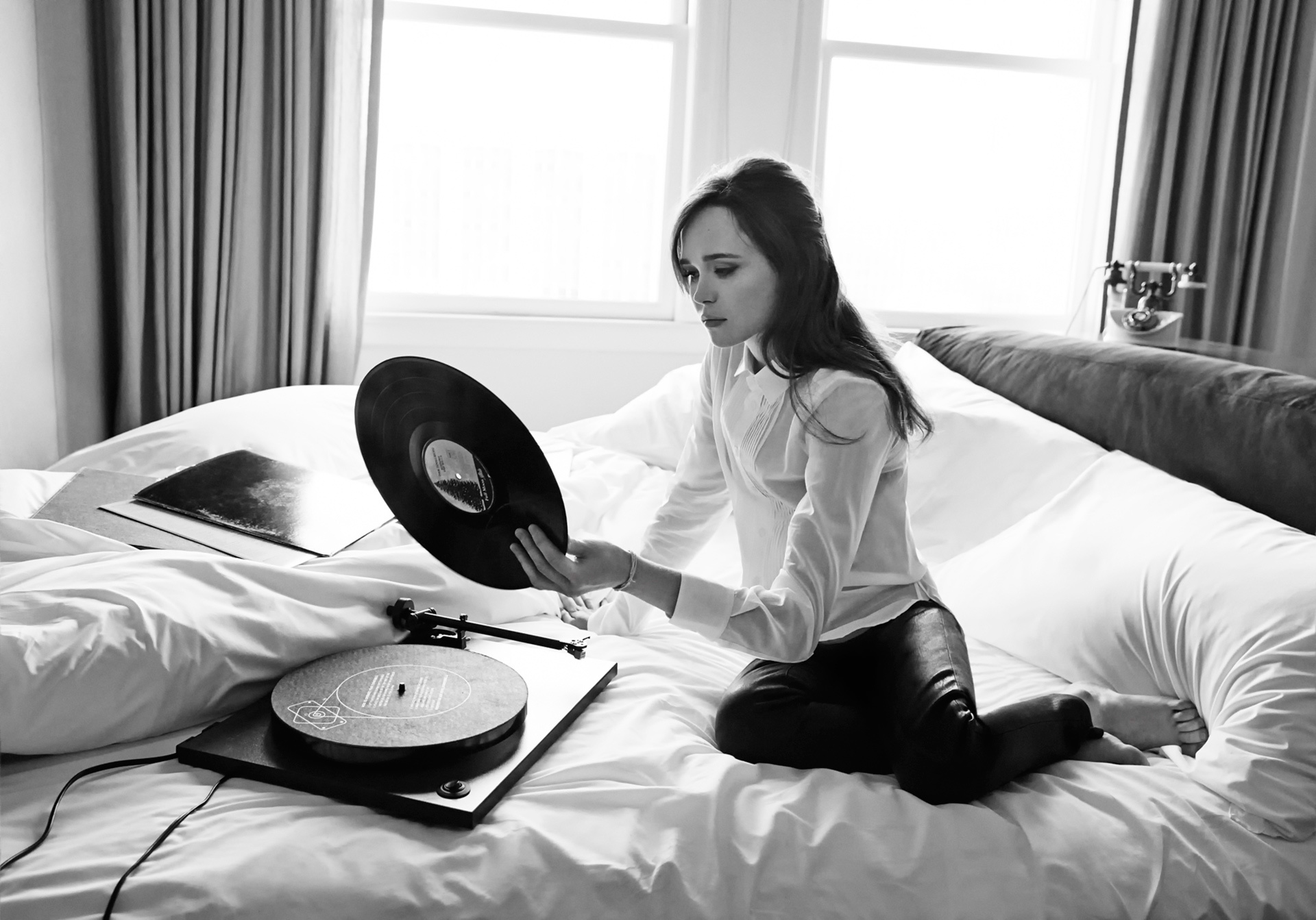 Ellen page vinyl record player the hollywood reporter wallpapers