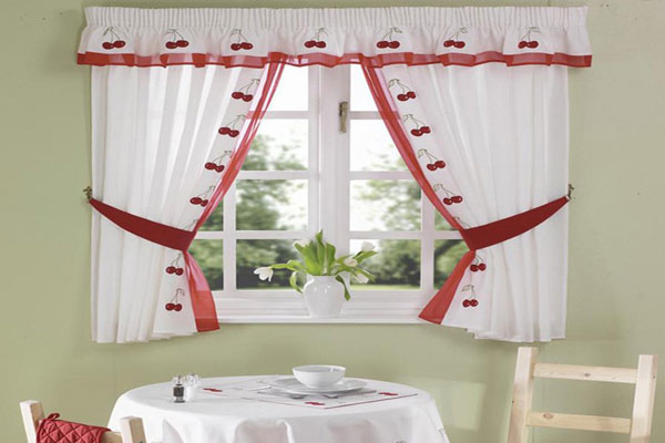 These Kitchen Curtains With Red Matching Borders To Plete The Look
