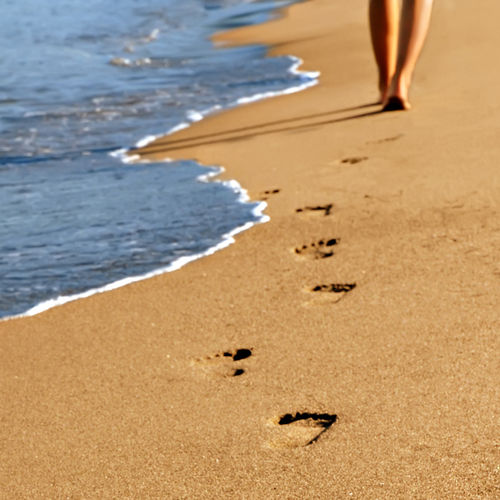 Beautiful Beach Footprints Wallpaper Picture For iPhone Blackberry