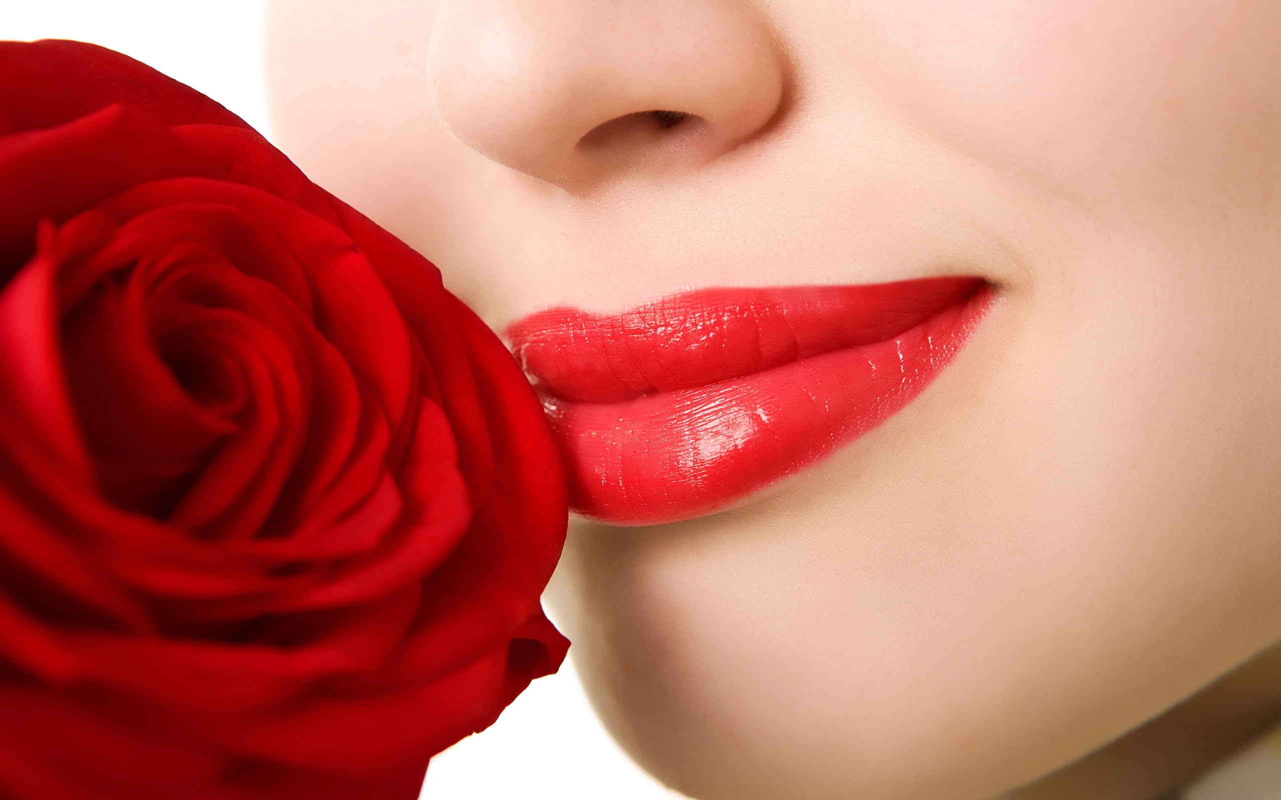 Share The Post Love Lips HD Wallpaper