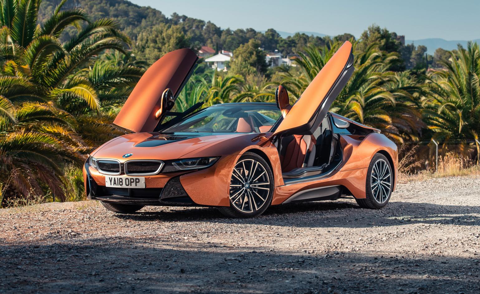 Bmw I8 Roadster Re And Test Drive Wallpaper