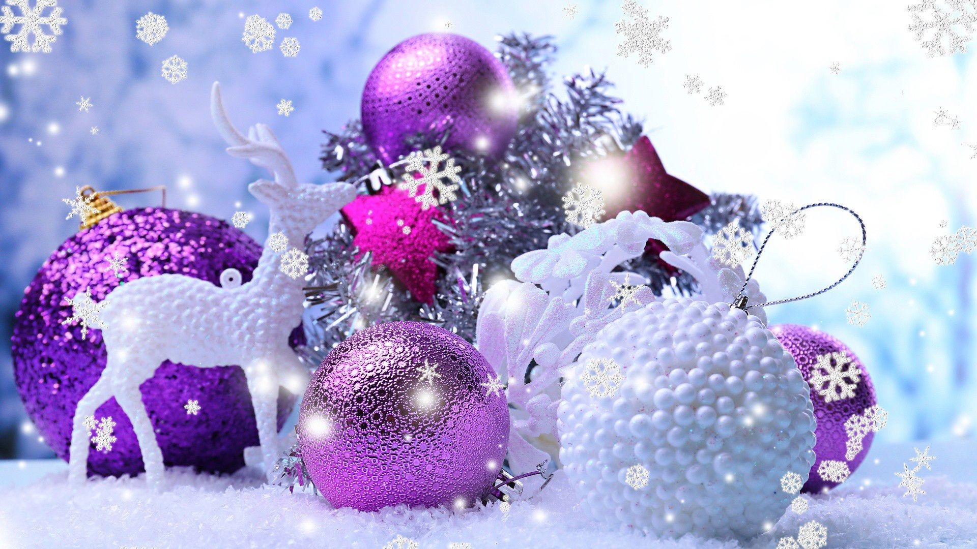 Christmas Balls Wallpaper