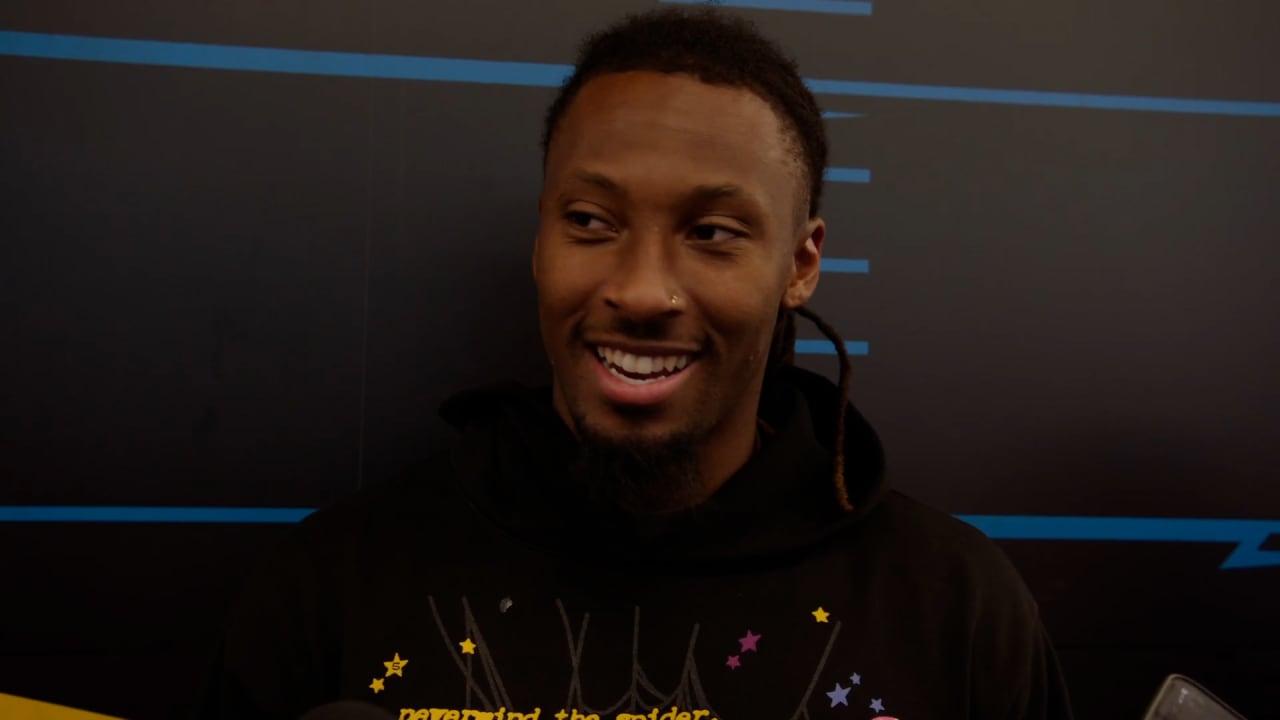 Media Availability Wallpaper
