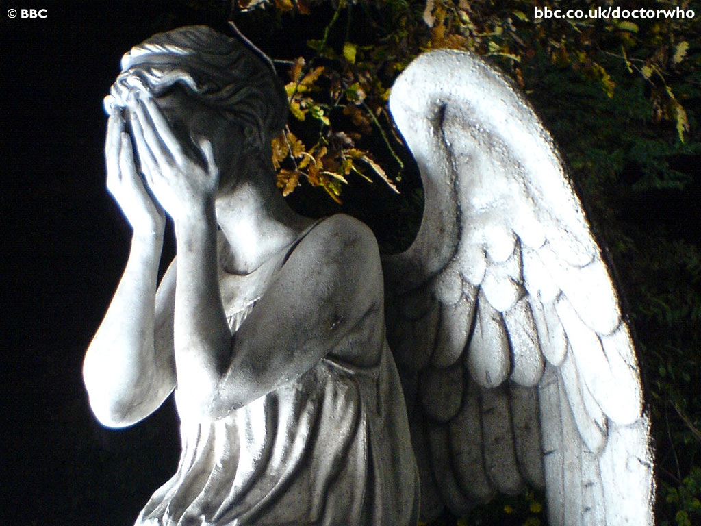[44+] Weeping Angel Desktop Wallpaper on WallpaperSafari
