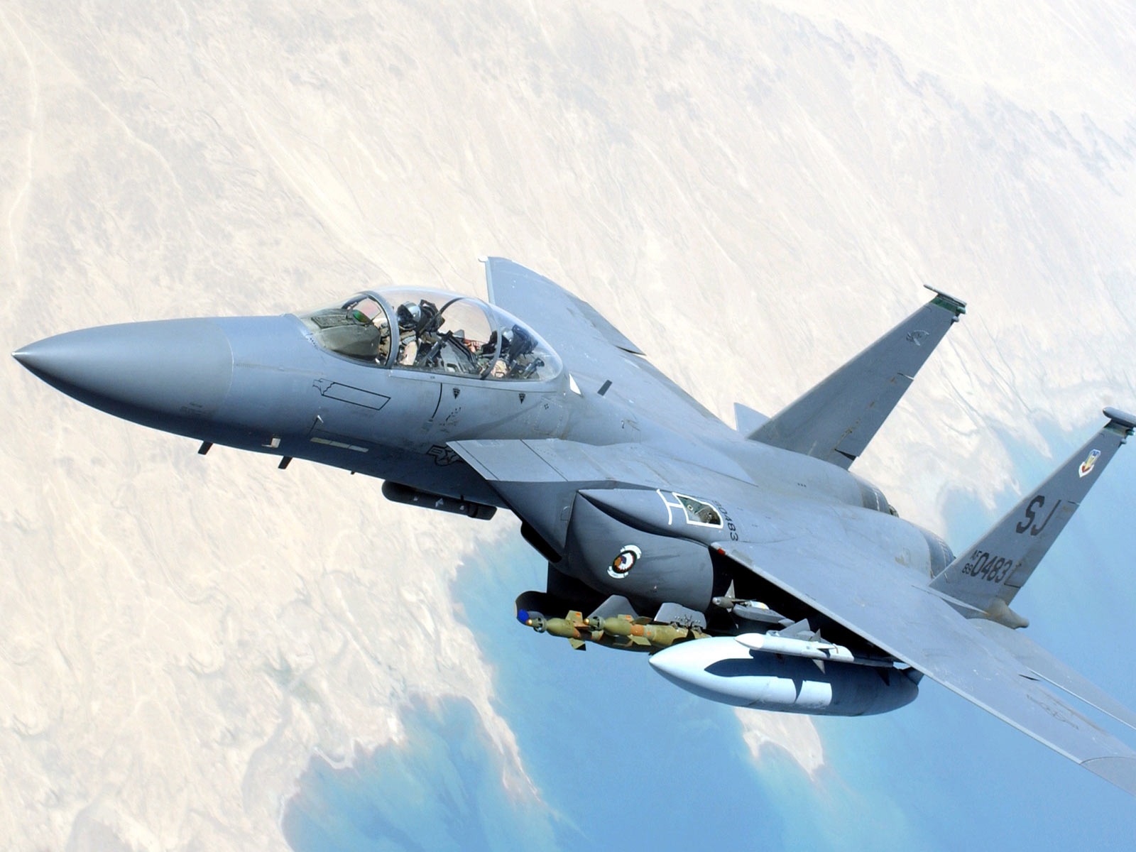 F15 Strike Eagle Desktop Wallpaper