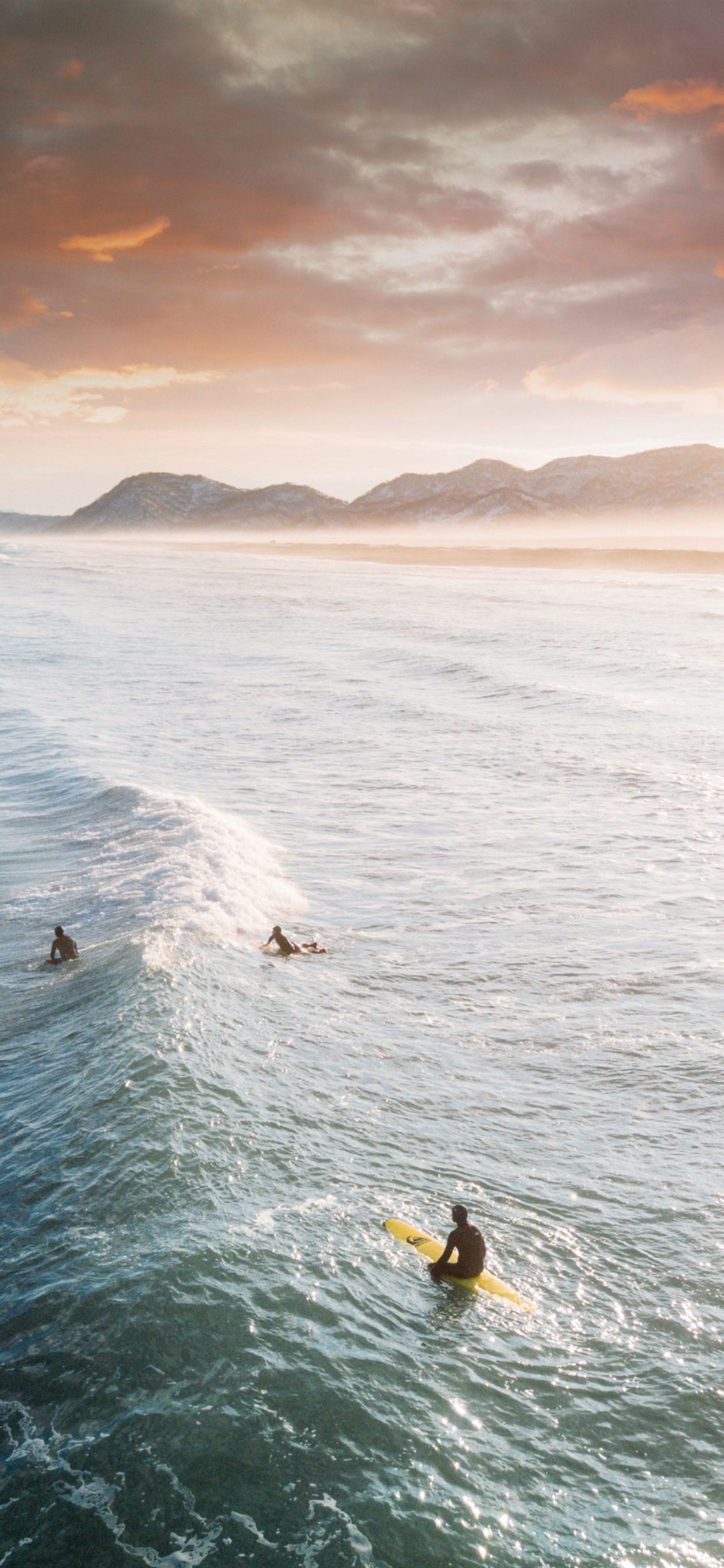 Surfing iPhone Wallpaper On