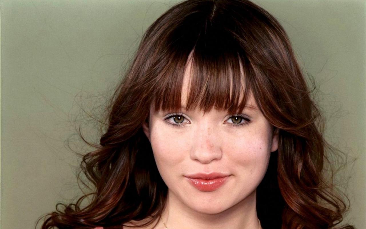 Pics Photos Emily Browning Pictures