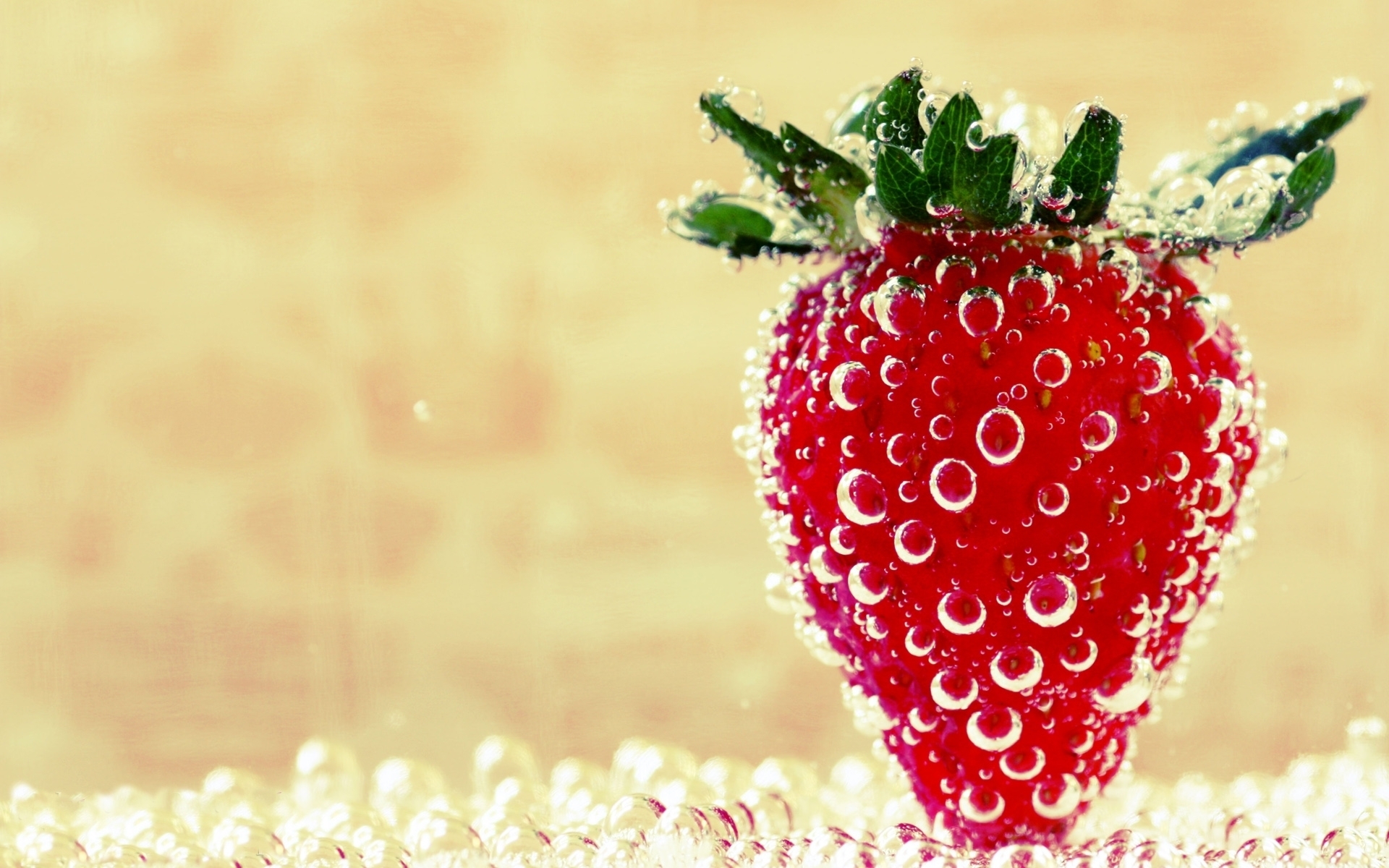 Fresh Strawberry HD Wallpaper Others