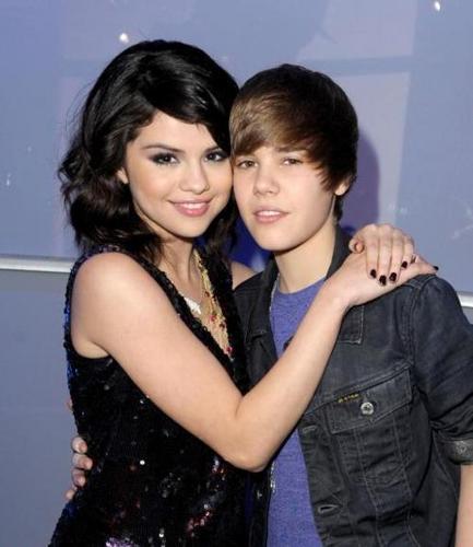 Justin Bieber And Selena Gomez Image