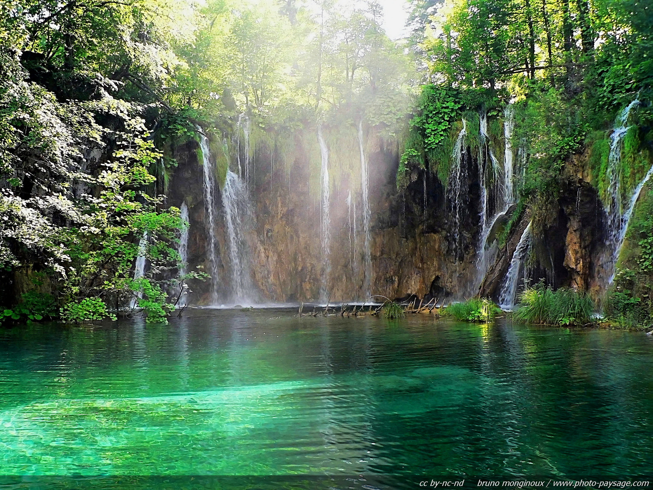 Beautiful Waterfall HD Wallpaper Nature