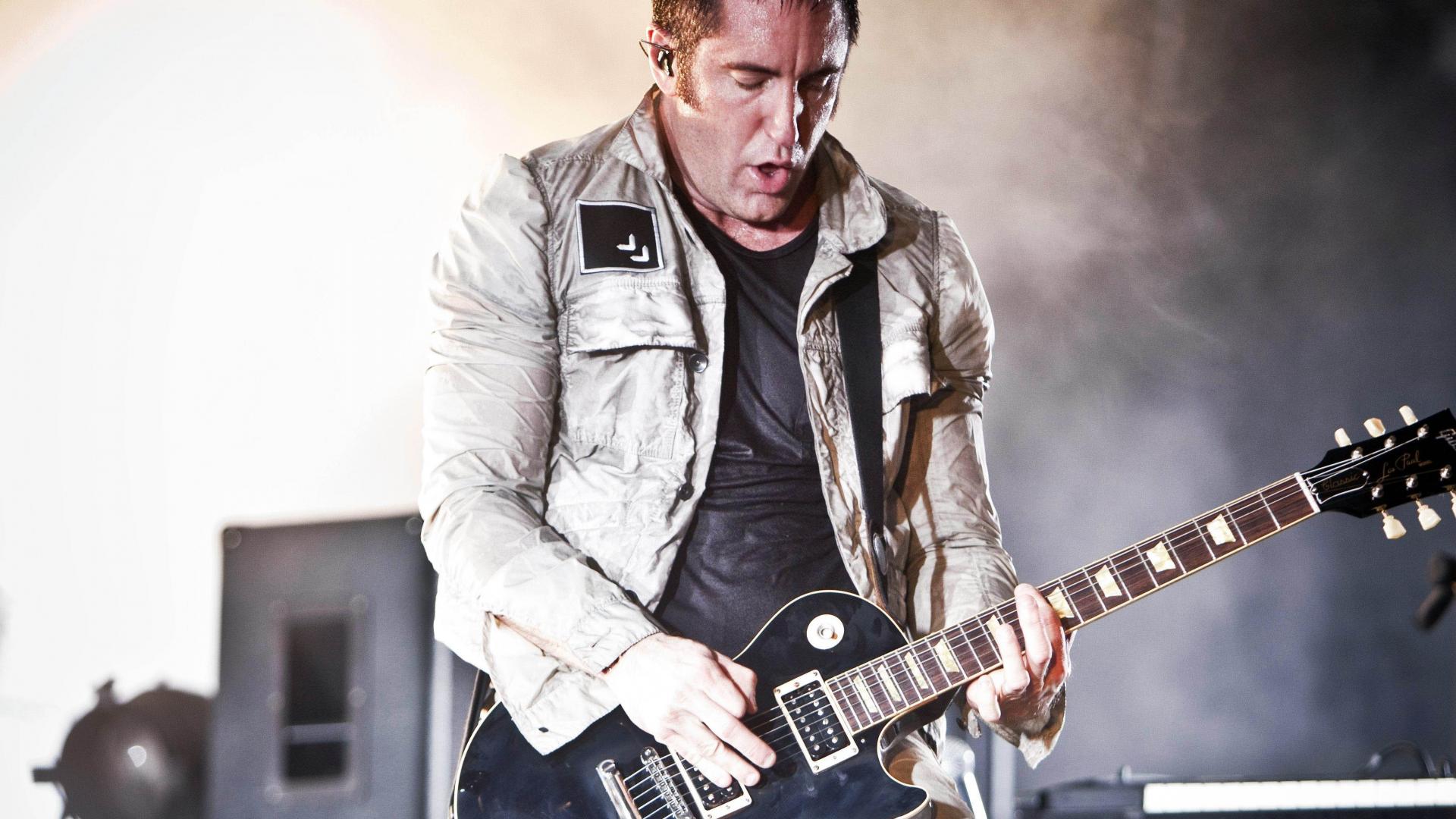 Nine Inch Nails Trent Reznor Guitars Wallpaper
