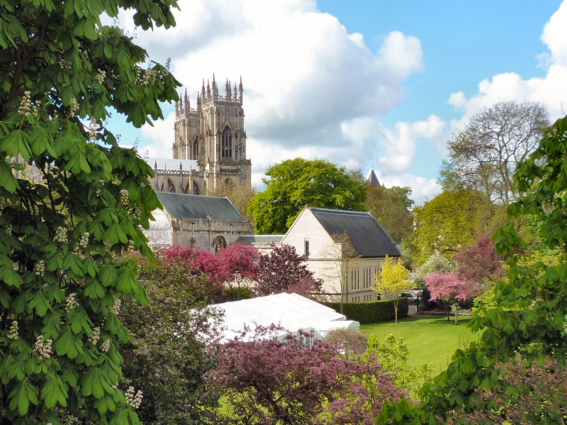 Of York Minster Grounds Wallpaper For Screen Resolutions