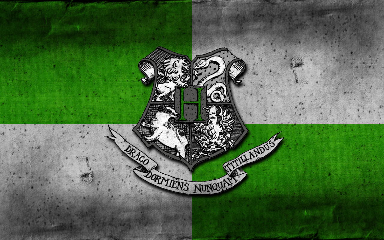 Hogwartsicons Gryffindor Hufflepuff And Slytherin Wallpaper