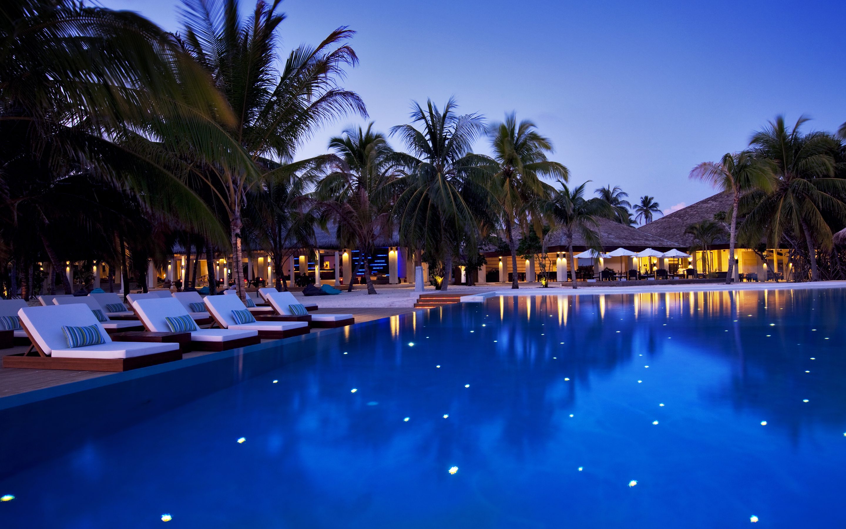 Resort HD Wallpaper