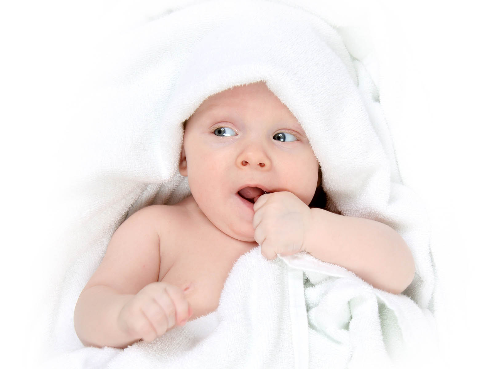 New Born Baby Wallpaper Image Photos Pictures And Background