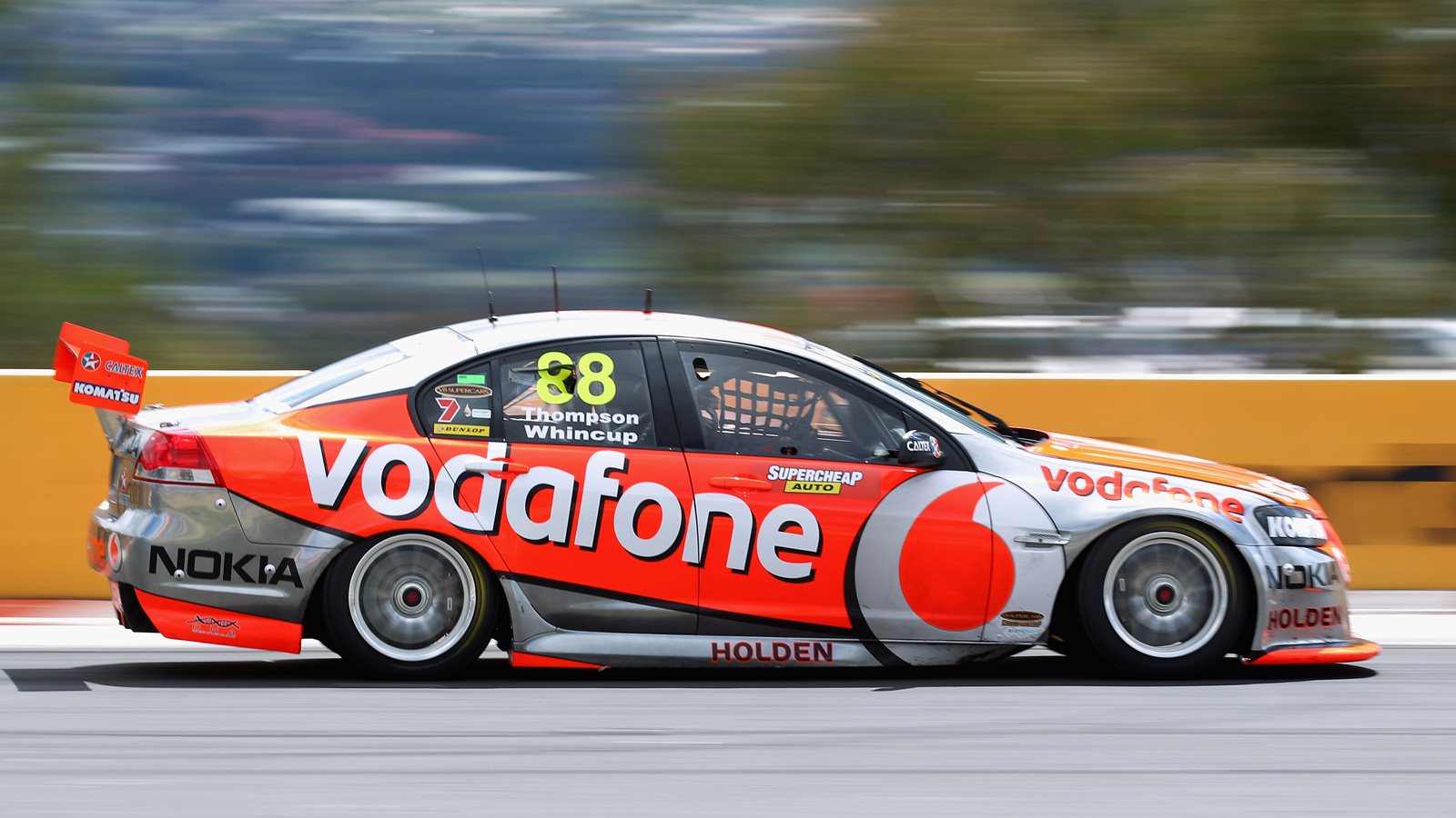 Your Ridiculously Cool V8 Supercar Wallpaper Is Here